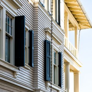 Exterior building window/siding image