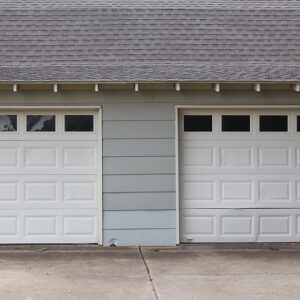 Should Garage Doors Be Upgraded for Hurricanes